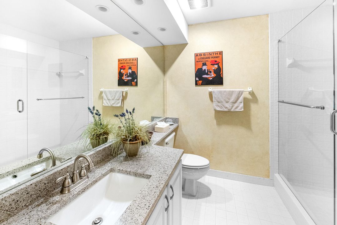 En Venta: $375,000 (3 camas, 2 baños, 1920 Pies cuadrados)