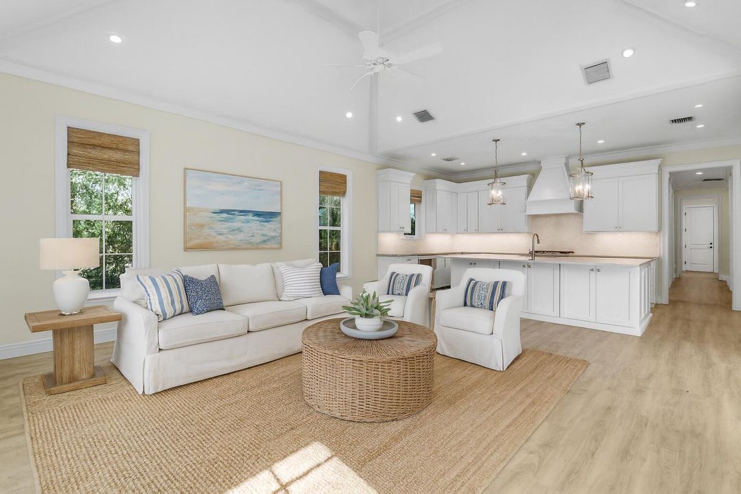 For Sale: $2,050,000 (3 beds, 3 baths, 2968 Square Feet)