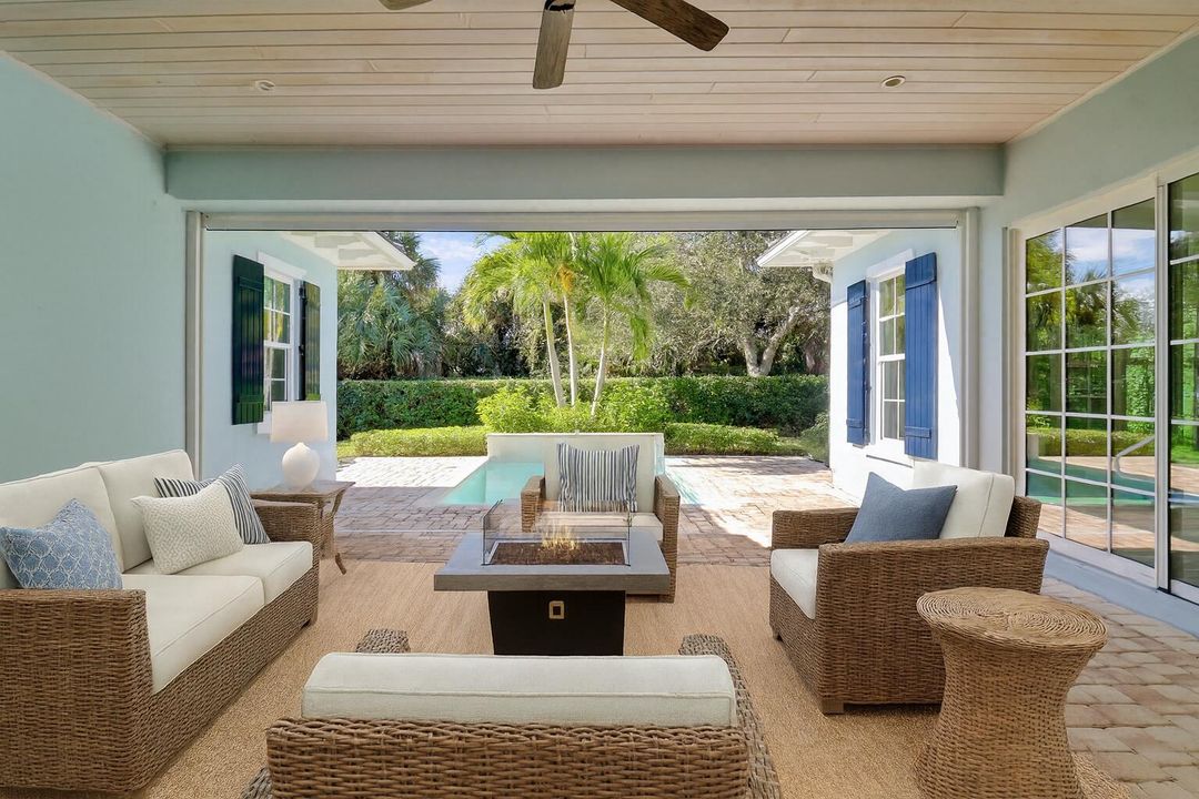 For Sale: $2,050,000 (3 beds, 3 baths, 2968 Square Feet)