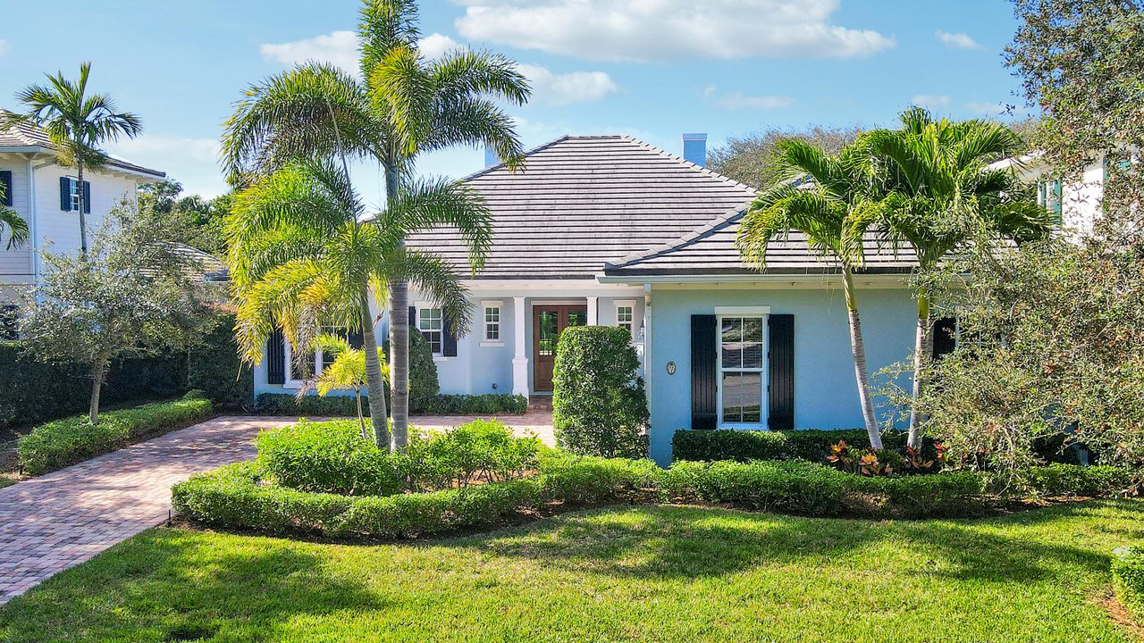 For Sale: $2,050,000 (3 beds, 3 baths, 2968 Square Feet)