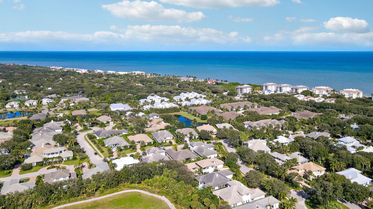 For Sale: $2,050,000 (3 beds, 3 baths, 2968 Square Feet)