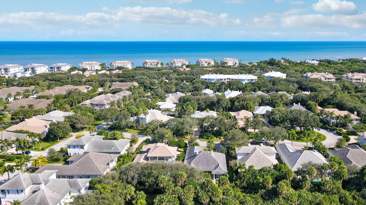 For Sale: $2,050,000 (3 beds, 3 baths, 2968 Square Feet)