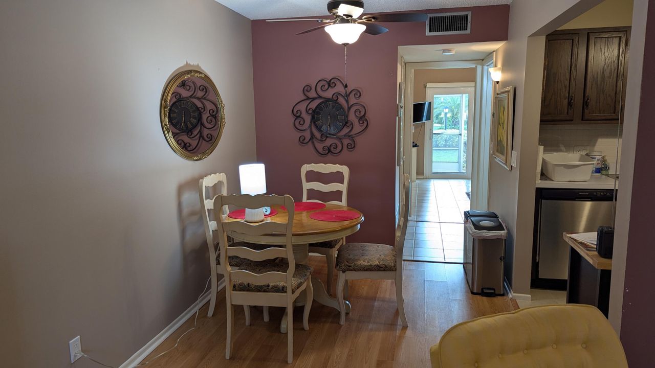 For Sale: $104,900 (1 beds, 1 baths, 630 Square Feet)