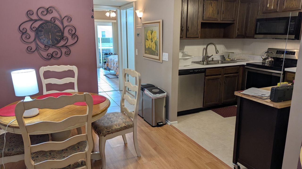 For Sale: $104,900 (1 beds, 1 baths, 630 Square Feet)