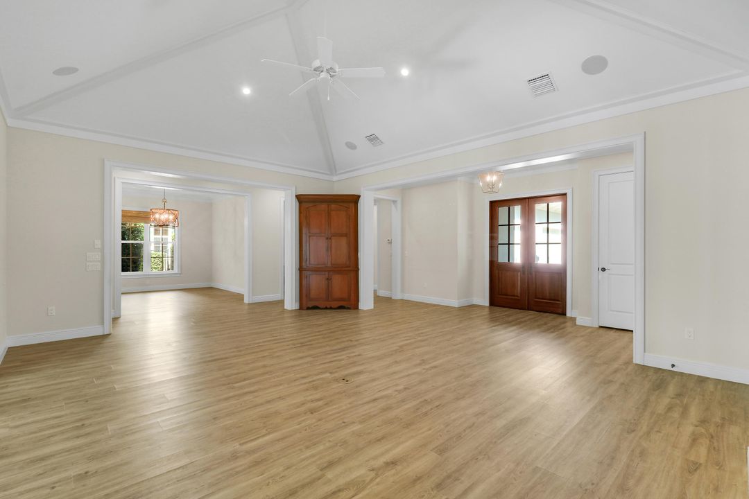 For Sale: $2,050,000 (3 beds, 3 baths, 2968 Square Feet)