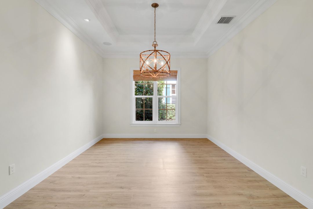 For Sale: $2,050,000 (3 beds, 3 baths, 2968 Square Feet)