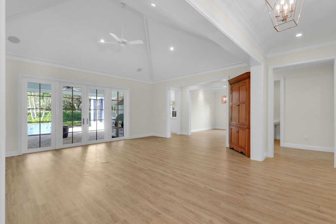 For Sale: $2,050,000 (3 beds, 3 baths, 2968 Square Feet)