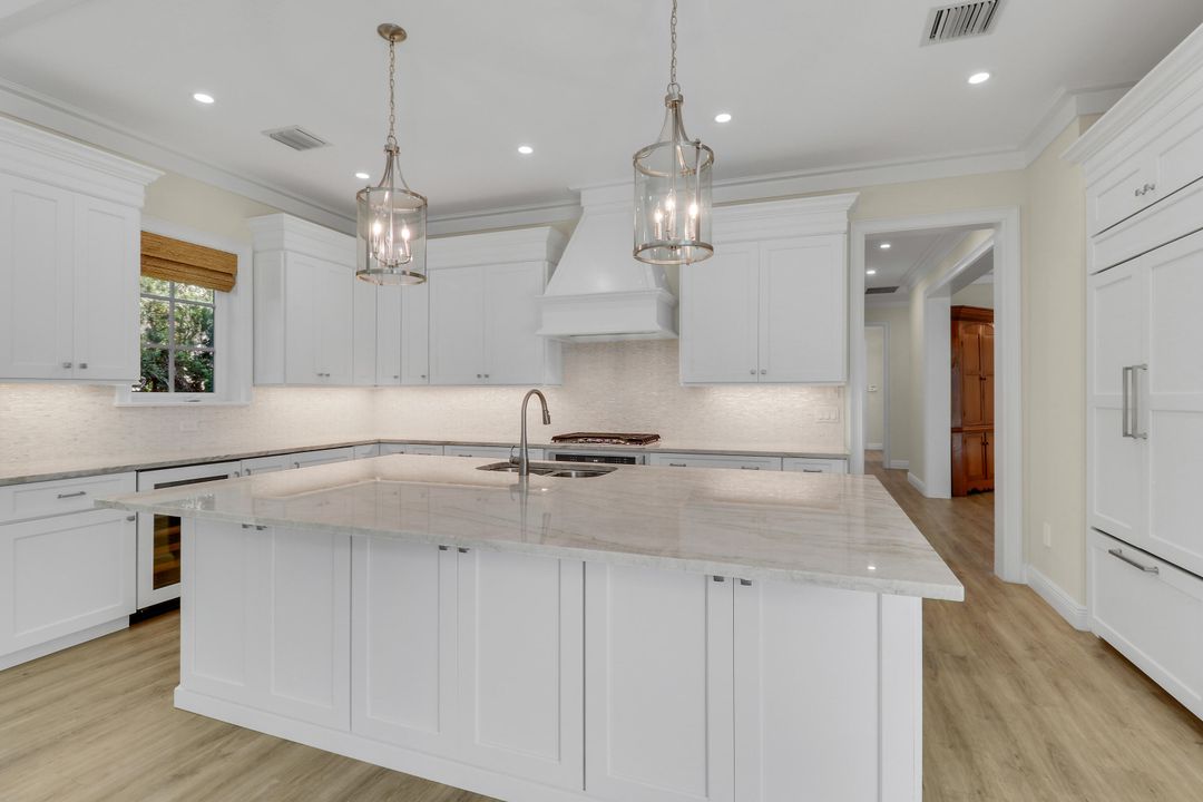 For Sale: $2,050,000 (3 beds, 3 baths, 2968 Square Feet)