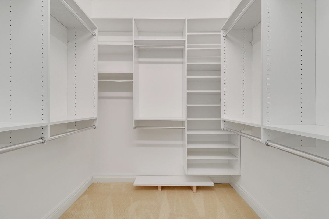 For Sale: $2,050,000 (3 beds, 3 baths, 2968 Square Feet)