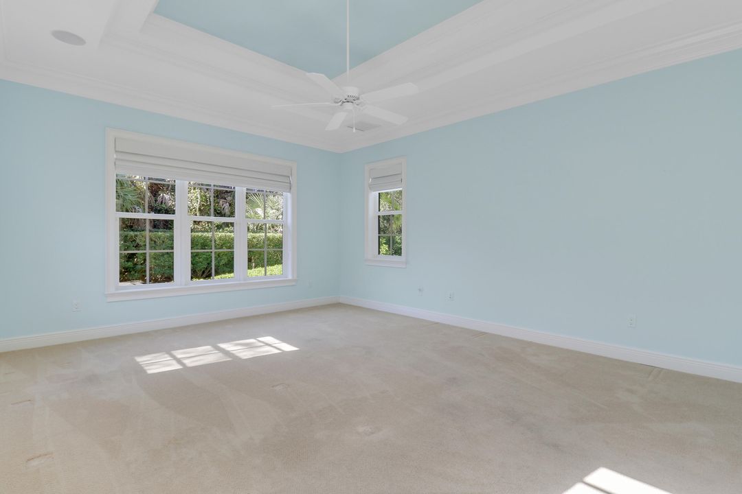 For Sale: $2,050,000 (3 beds, 3 baths, 2968 Square Feet)