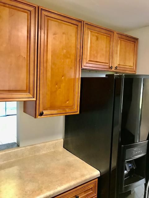 For Rent: $1,800 (2 beds, 1 baths, 702 Square Feet)