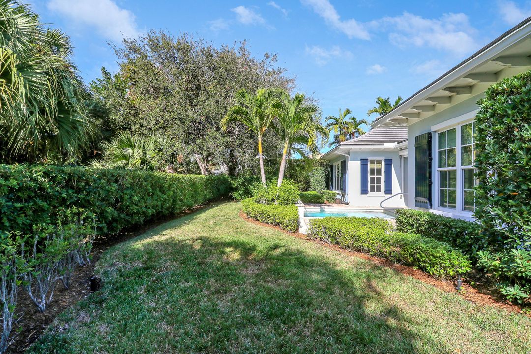 For Sale: $2,050,000 (3 beds, 3 baths, 2968 Square Feet)