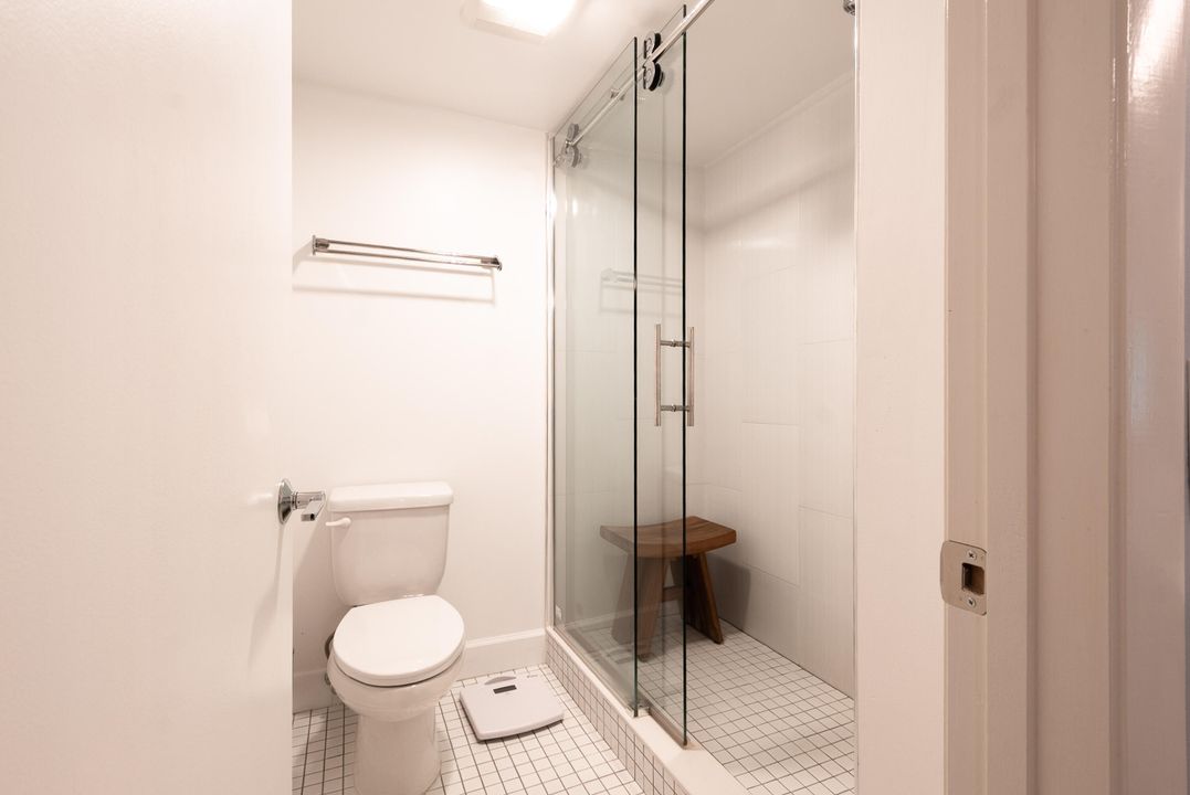 For Sale: $229,900 (2 beds, 2 baths, 1216 Square Feet)