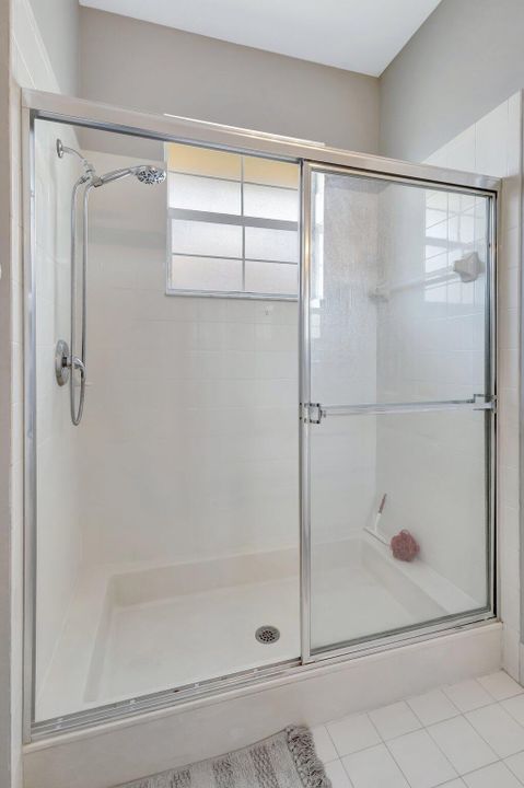 出租: $3,500 (3 贝兹, 2 浴室, 2163 平方英尺)