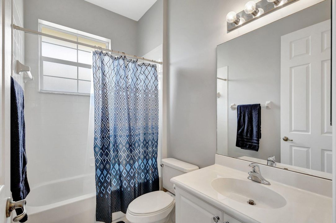 出租: $3,500 (3 贝兹, 2 浴室, 2163 平方英尺)