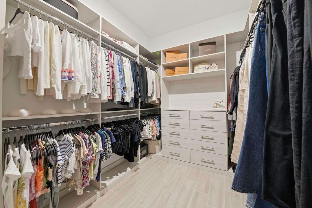 For Sale: $1,495,000 (4 beds, 3 baths, 3445 Square Feet)