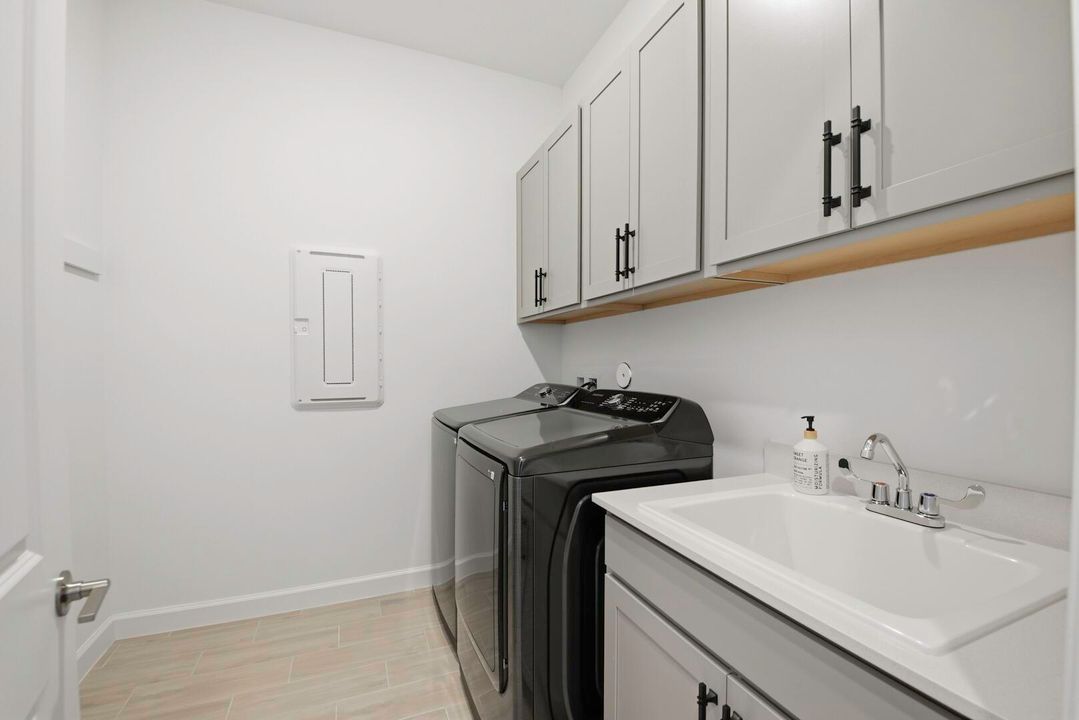 For Sale: $1,495,000 (4 beds, 3 baths, 3445 Square Feet)