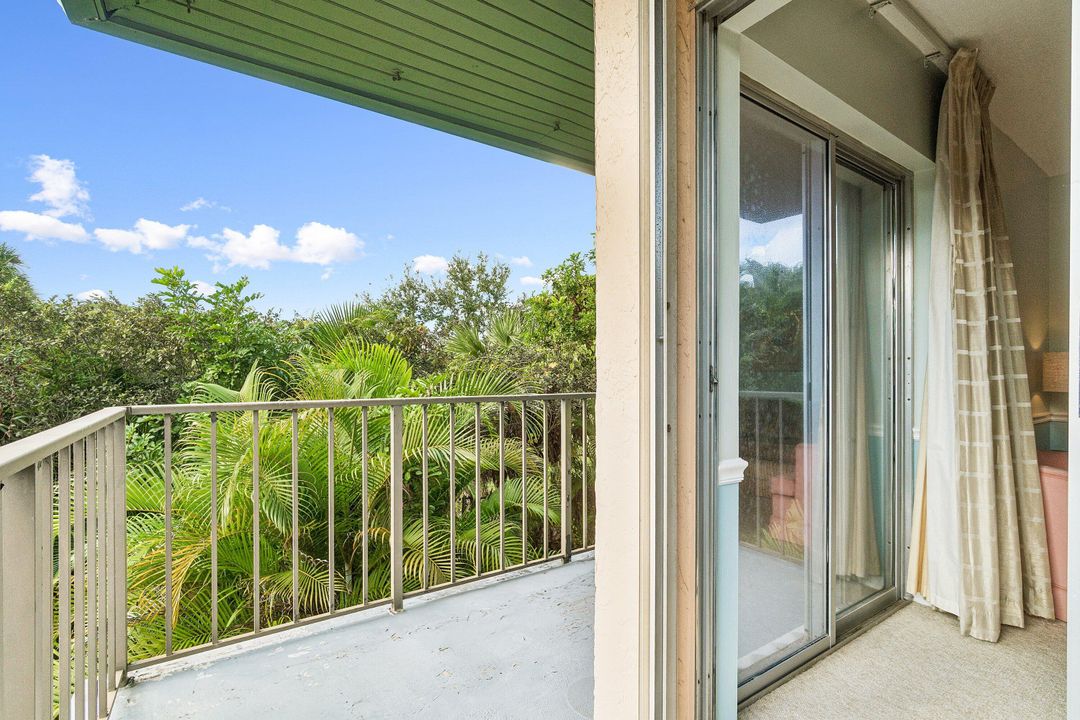 For Sale: $163,000 (2 beds, 1 baths, 880 Square Feet)