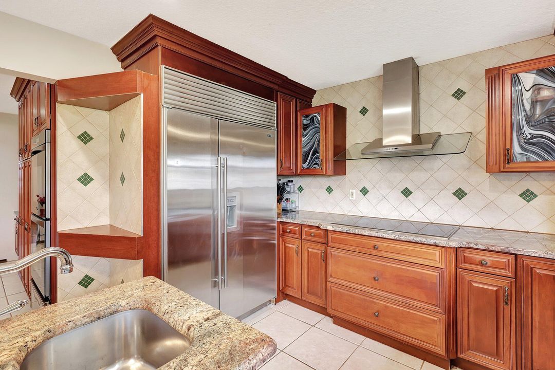 For Rent: $2,600 (3 beds, 2 baths, 2254 Square Feet)