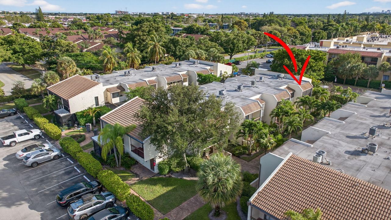 For Sale: $325,000 (2 beds, 1 baths, 1095 Square Feet)