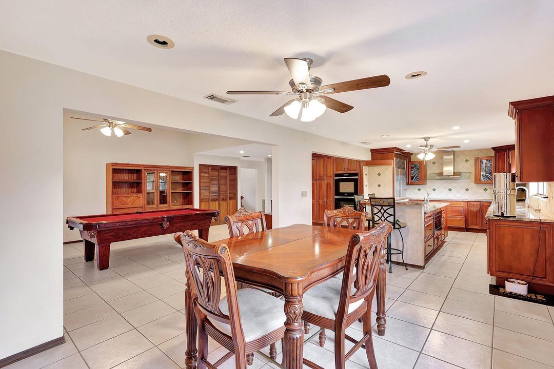 For Rent: $2,600 (3 beds, 2 baths, 2254 Square Feet)