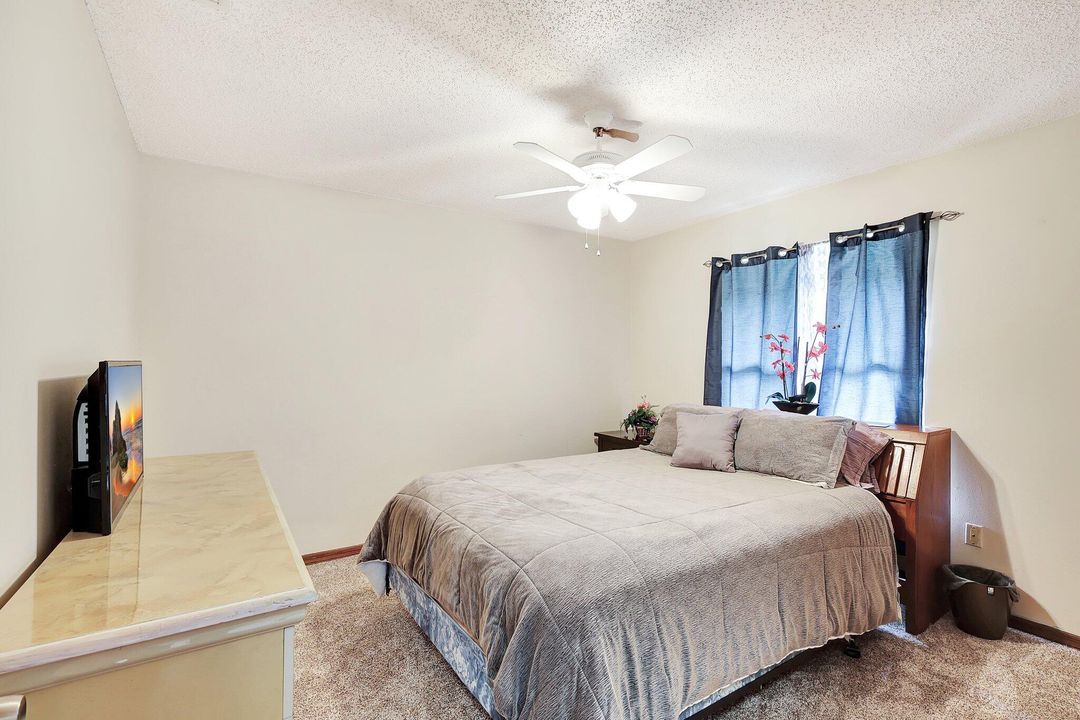 For Rent: $2,600 (3 beds, 2 baths, 2254 Square Feet)