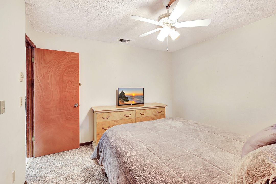 For Rent: $2,600 (3 beds, 2 baths, 2254 Square Feet)