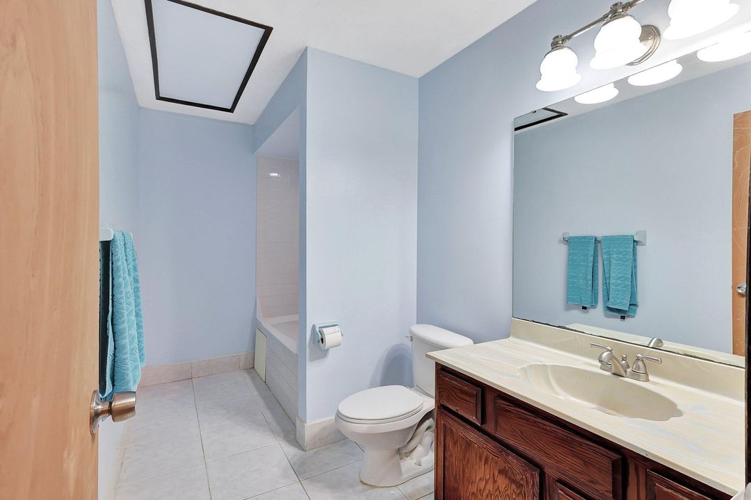 For Rent: $2,600 (3 beds, 2 baths, 2254 Square Feet)