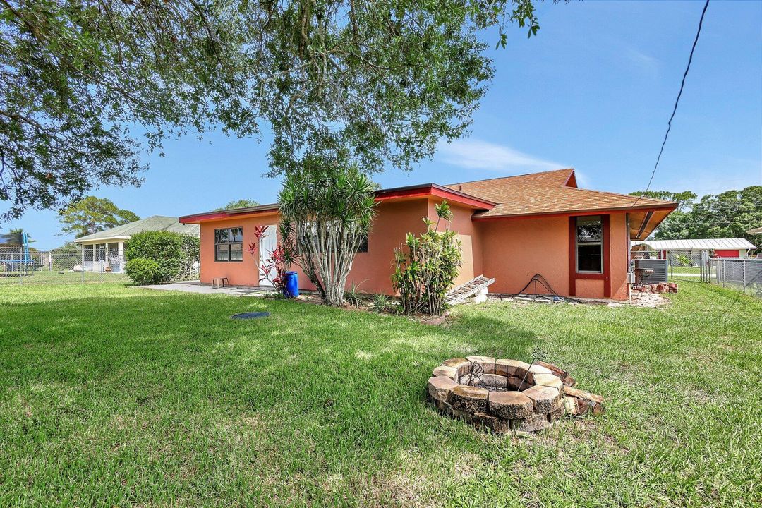 For Rent: $2,600 (3 beds, 2 baths, 2254 Square Feet)