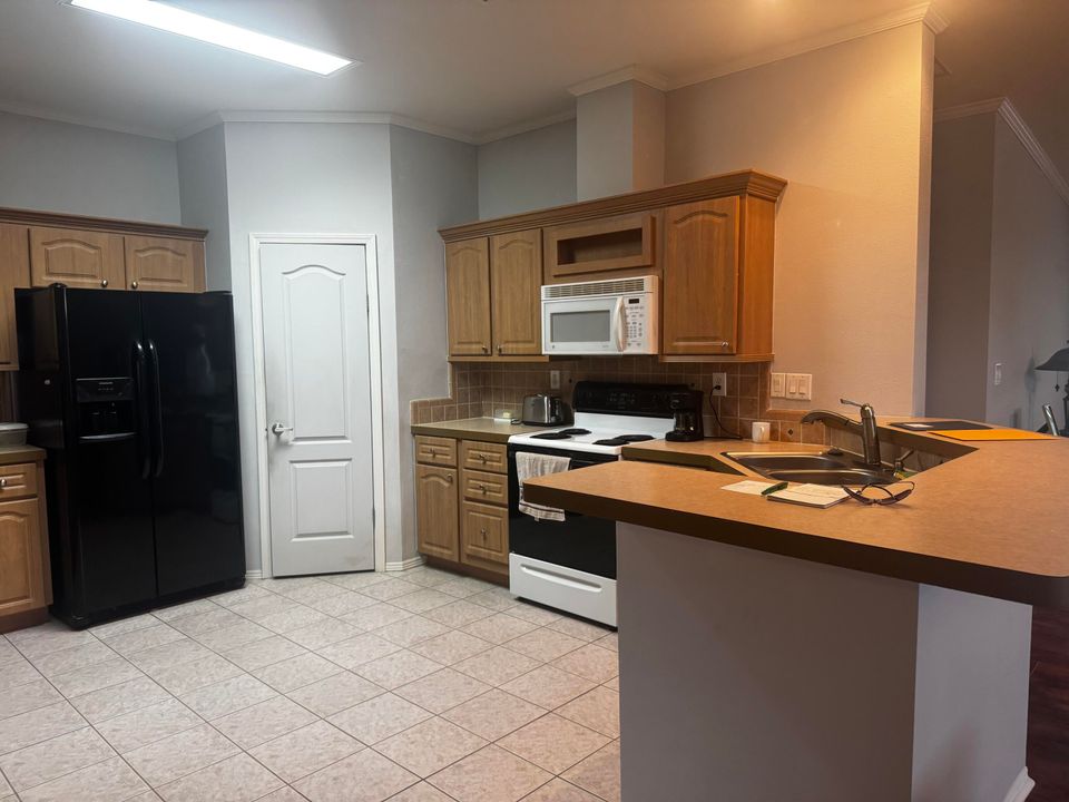 На продажу: $119,000 (3 спален, 2 ванн, 1760 Квадратных фут)