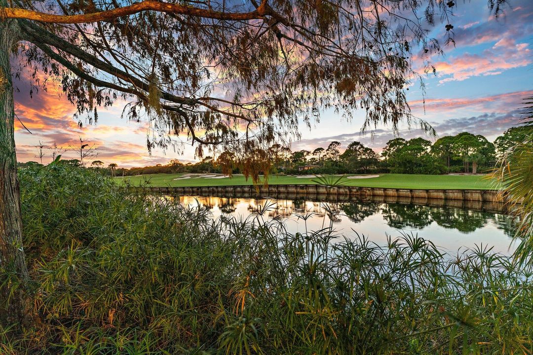 На продажу: $26,500,000 (6 спален, 8 ванн, 10401 Квадратных фут)