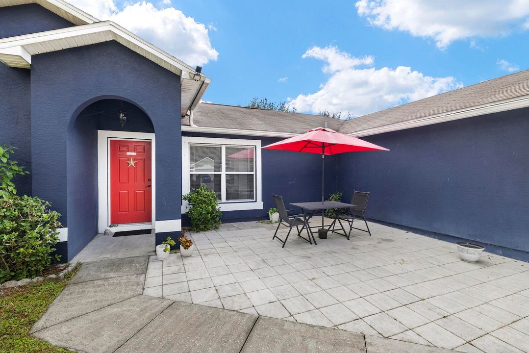 For Sale: $385,000 (3 beds, 2 baths, 1422 Square Feet)