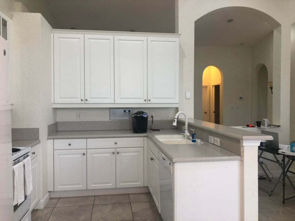 For Rent: $2,450 (3 beds, 2 baths, 1744 Square Feet)