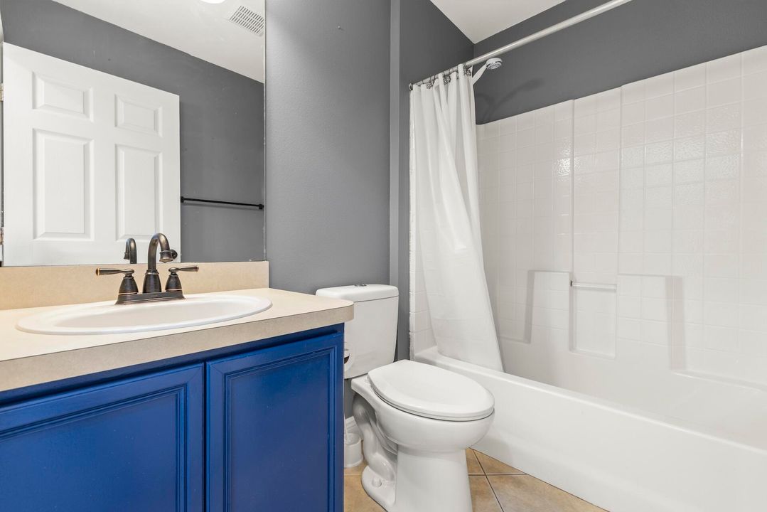 For Sale: $385,000 (3 beds, 2 baths, 1422 Square Feet)