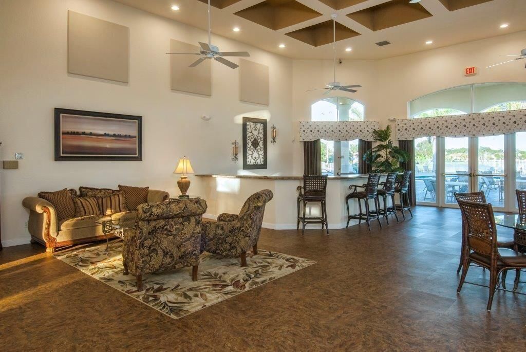 For Rent: $2,450 (3 beds, 2 baths, 1744 Square Feet)