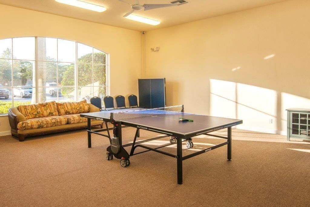 For Rent: $2,450 (3 beds, 2 baths, 1744 Square Feet)