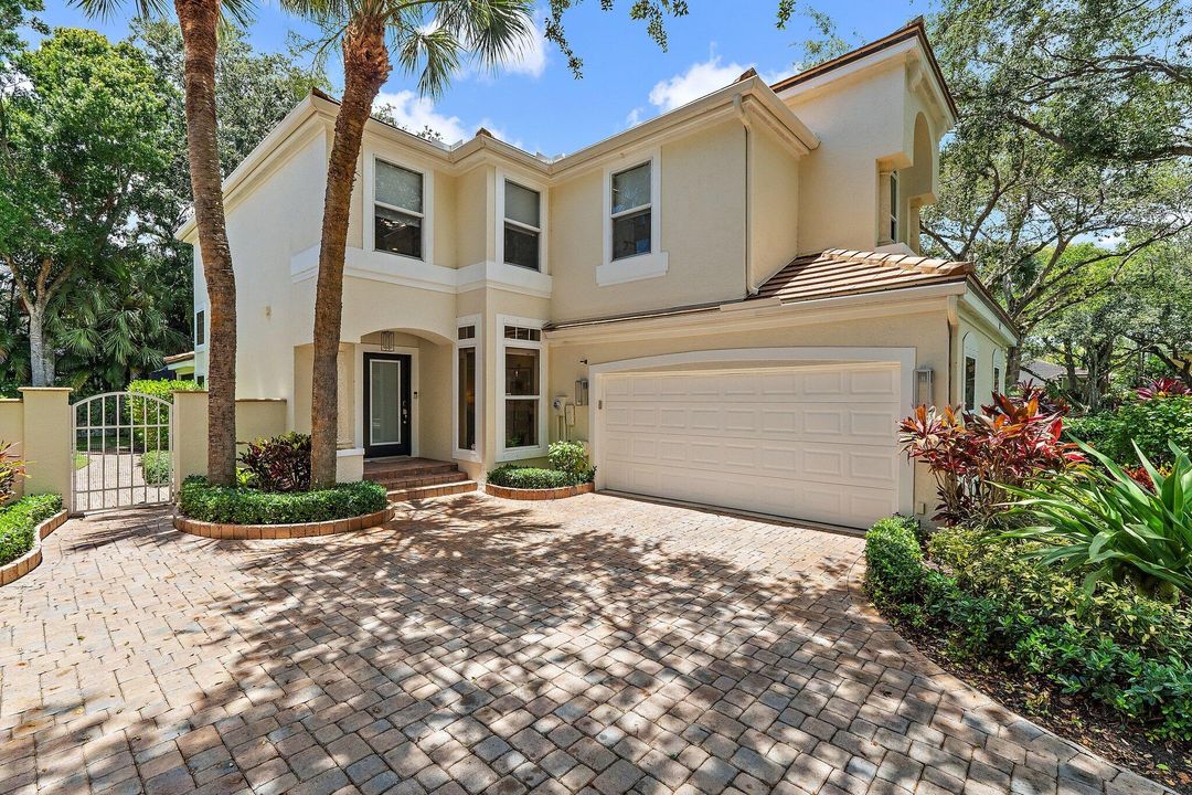 For Sale: $1,299,000 (3 beds, 2 baths, 2502 Square Feet)