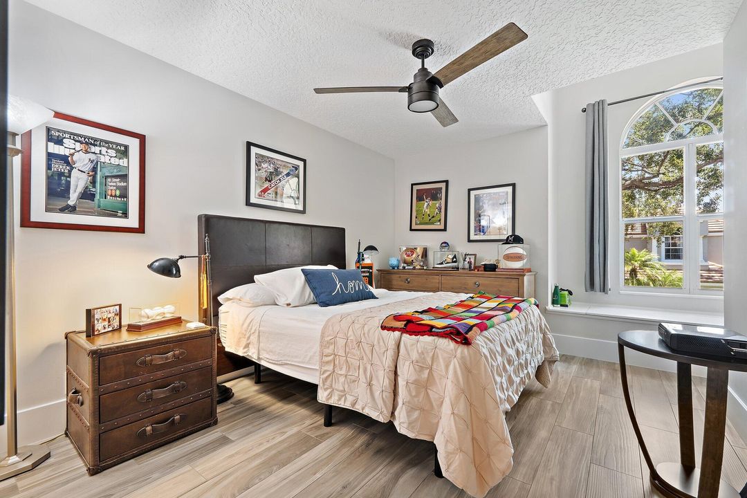 For Sale: $1,299,000 (3 beds, 2 baths, 2502 Square Feet)