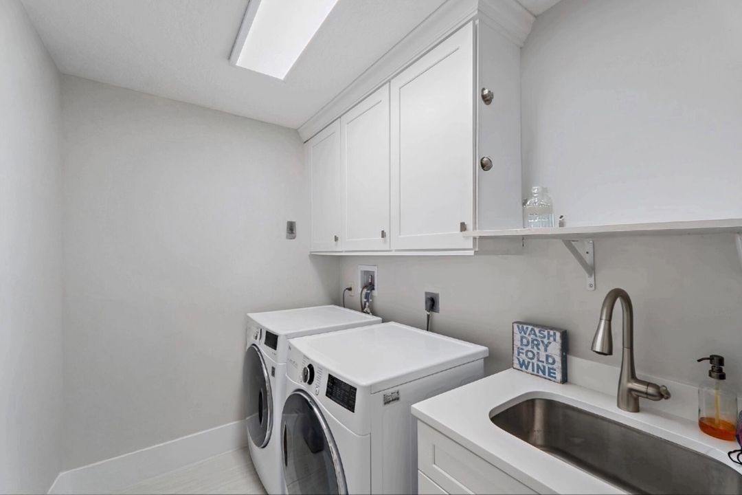 For Sale: $1,299,000 (3 beds, 2 baths, 2502 Square Feet)