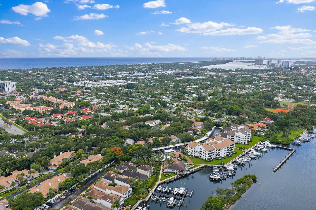 For Sale: $1,299,000 (3 beds, 2 baths, 2502 Square Feet)