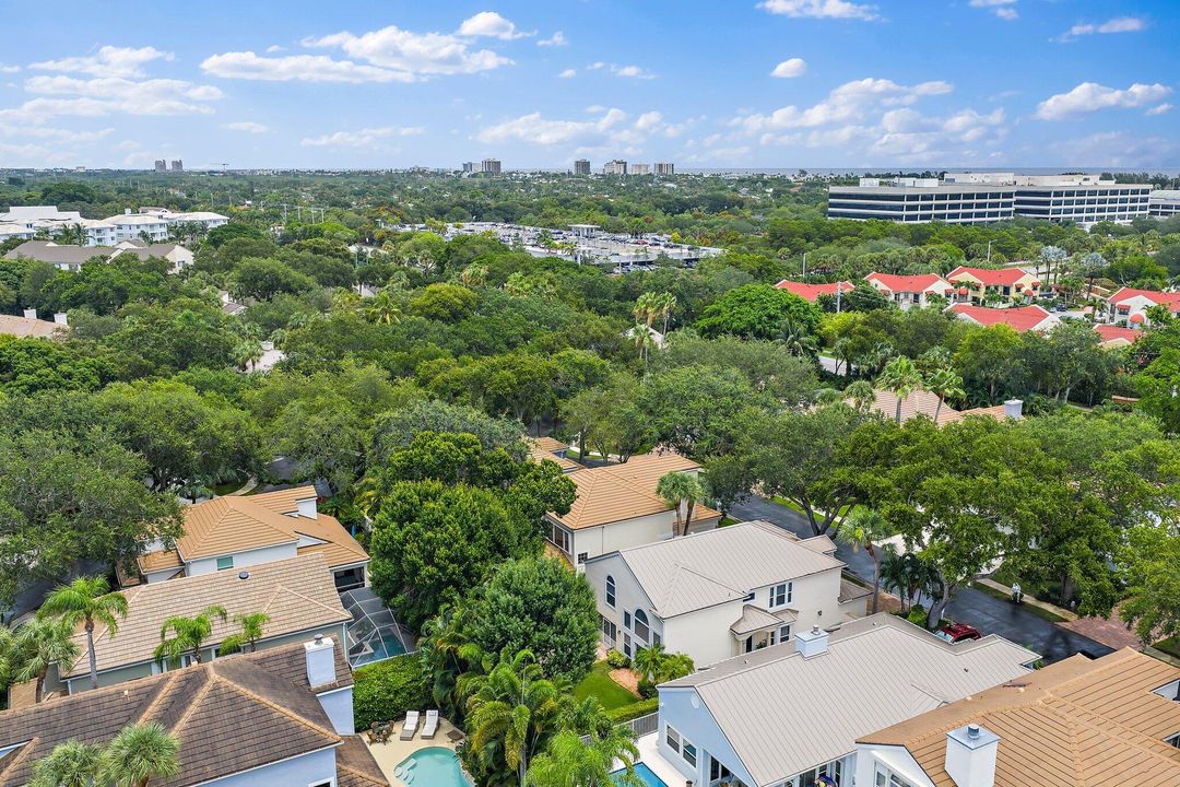 For Sale: $1,299,000 (3 beds, 2 baths, 2502 Square Feet)
