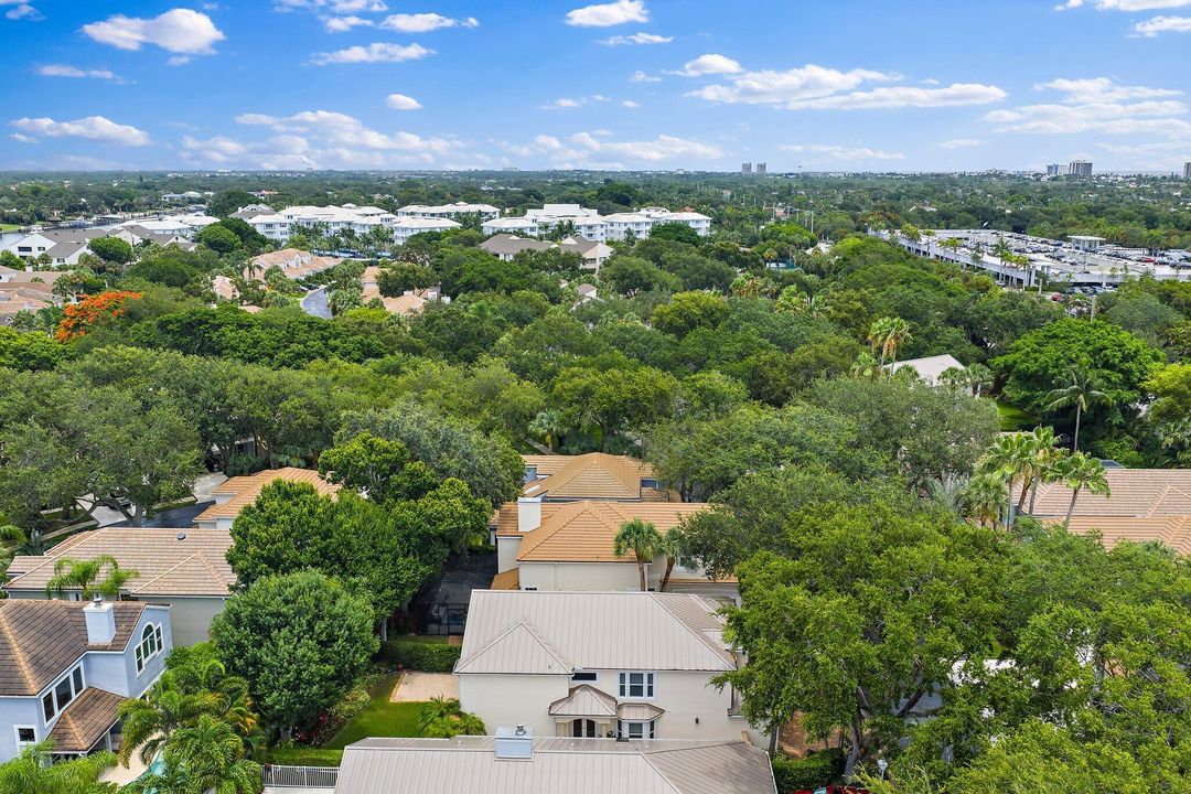 For Sale: $1,299,000 (3 beds, 2 baths, 2502 Square Feet)