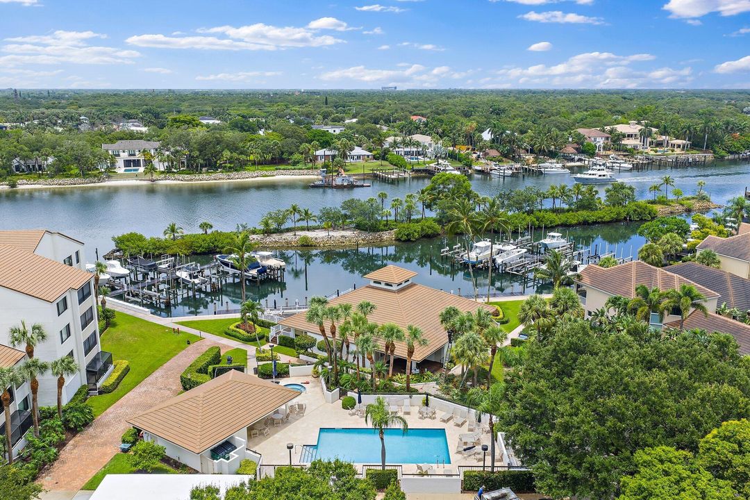 For Sale: $1,299,000 (3 beds, 2 baths, 2502 Square Feet)