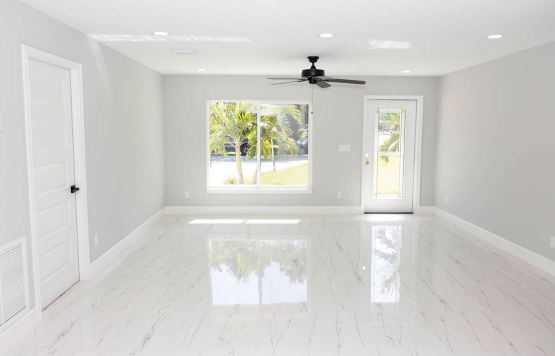 For Sale: $398,900 (3 beds, 2 baths, 1588 Square Feet)