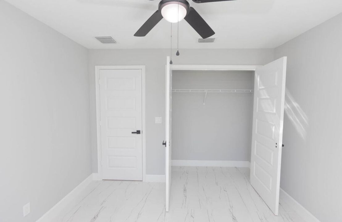 For Sale: $398,900 (3 beds, 2 baths, 1588 Square Feet)