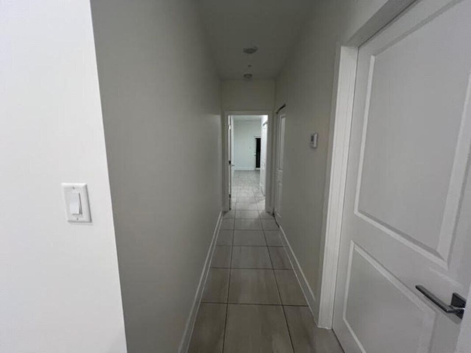 En Renta: $2,795 (2 camas, 3 baños, 1407 Pies cuadrados)