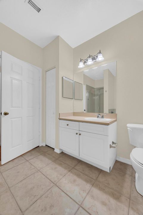 For Rent: $1,900 (2 beds, 2 baths, 1087 Square Feet)