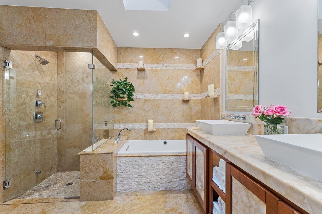 For Sale: $825,000 (3 beds, 2 baths, 1761 Square Feet)