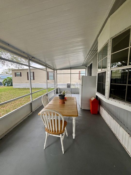 For Sale: $69,000 (2 beds, 1 baths, 1024 Square Feet)