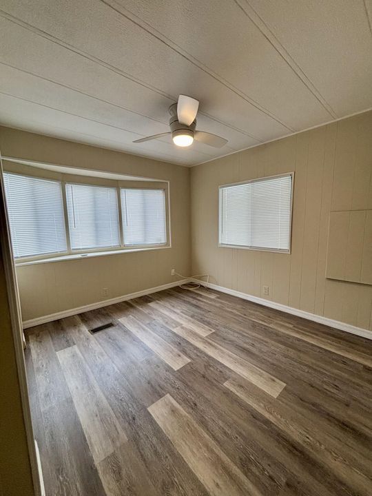 For Sale: $69,000 (2 beds, 1 baths, 1024 Square Feet)